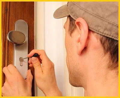 Expert Locksmith Store Foxboro, MA 508-409-6634 - 23-6